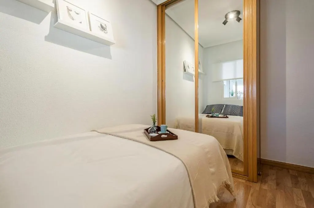 Ifema Deluxe - Aeropuerto I - Eleven Host Apartment Madrid 0*,  Spain